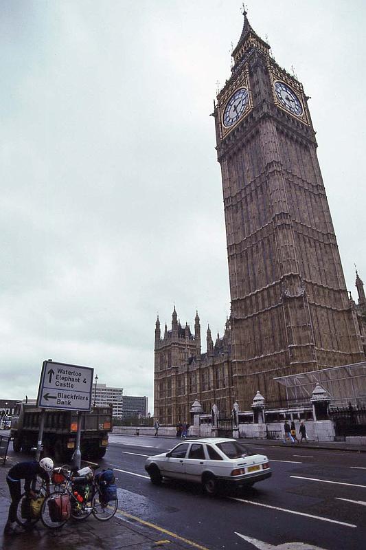 WT 2100 265-29 UK 1991 London.jpg